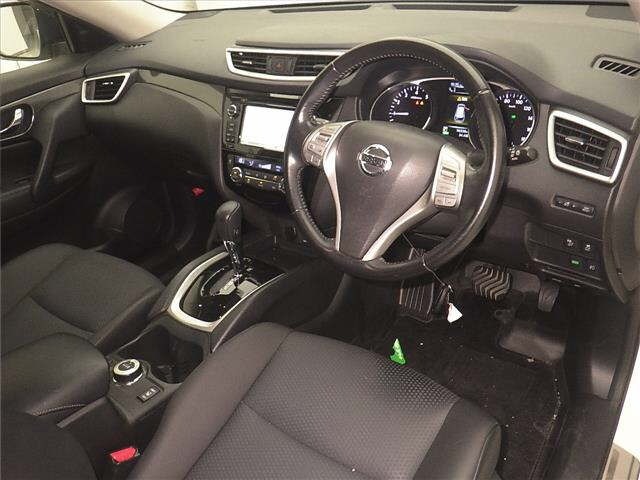 Nissan X-TRAIL 2015 8557862-3