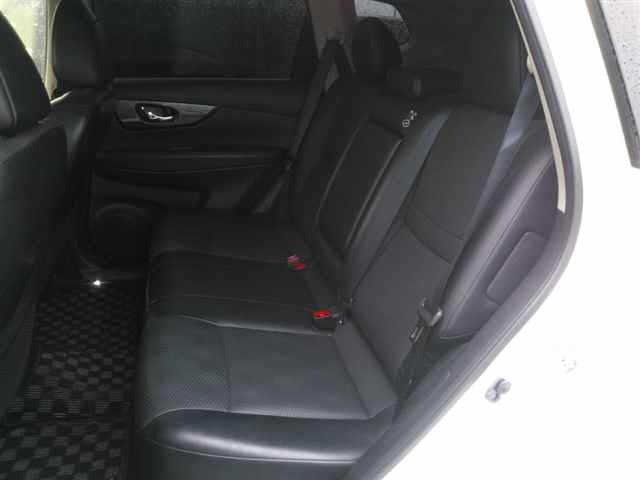 Nissan X-TRAIL 2015 8557934-9