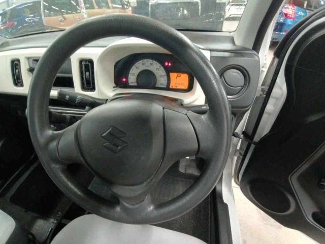 Suzuki ALTO 2017 8583999-9