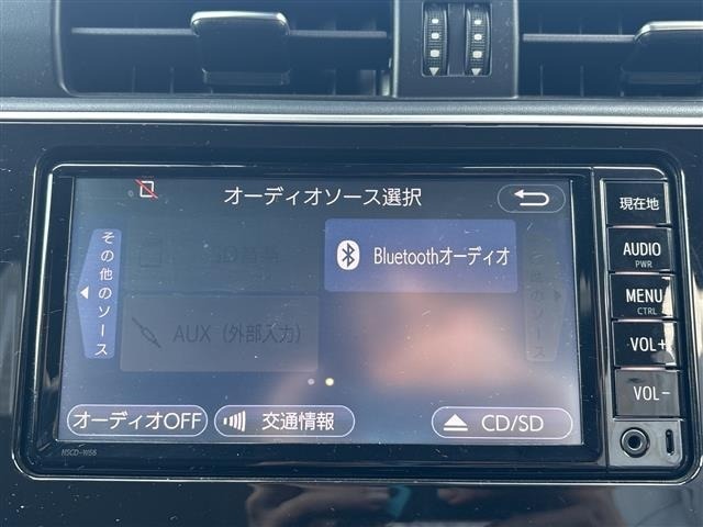 Toyota AURIS 2017 8569044-16