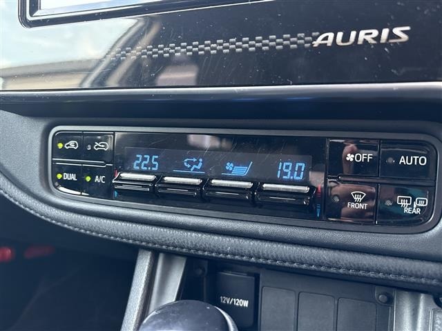 Toyota AURIS 2017 8569044-18