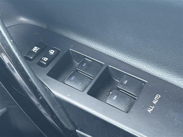 Toyota AURIS 2017 8569044-20