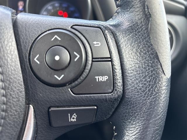 Toyota AURIS 2017 8569044-3
