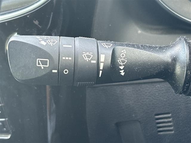 Toyota AURIS 2017 8569044-5