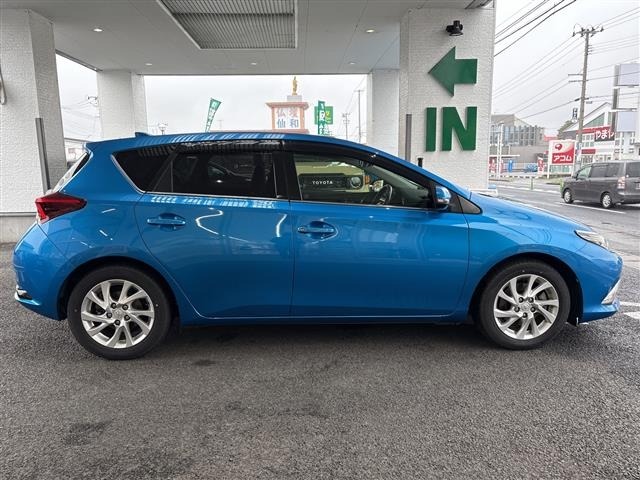 Toyota AURIS 2016 8569045-4