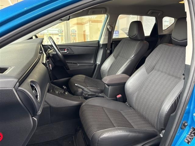 Toyota AURIS 2016 8569045-9