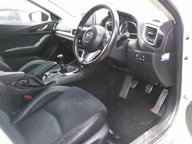 Mazda AXELA 2014 8583335-3