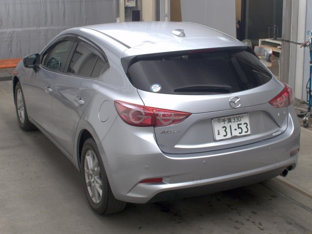 Mazda AXELA 2017 8583350-1