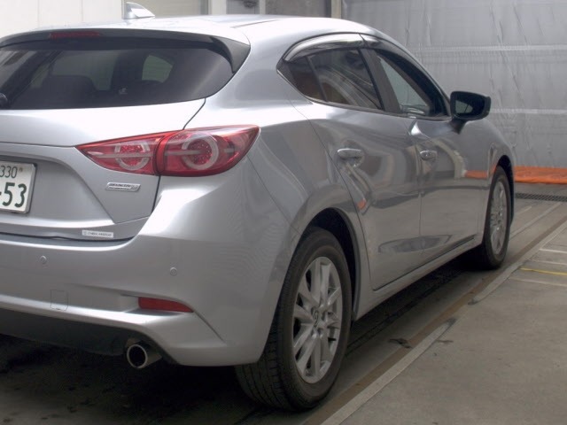 Mazda AXELA 2017 8583350-5