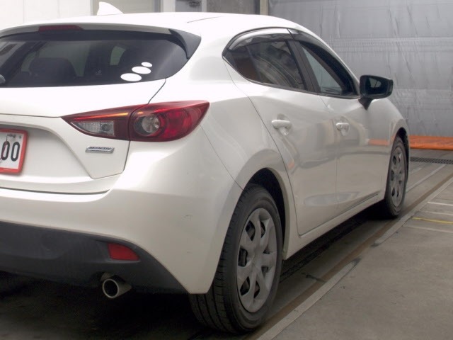 Mazda AXELA 2015 8583352-5