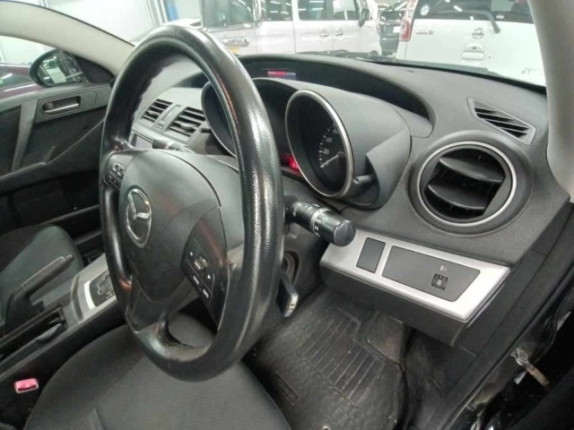 Mazda AXELA 2011 8583364-9
