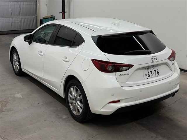 Mazda AXELA 2015 8583394-1