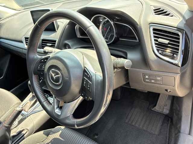 Mazda AXELA 2015 8583394-3