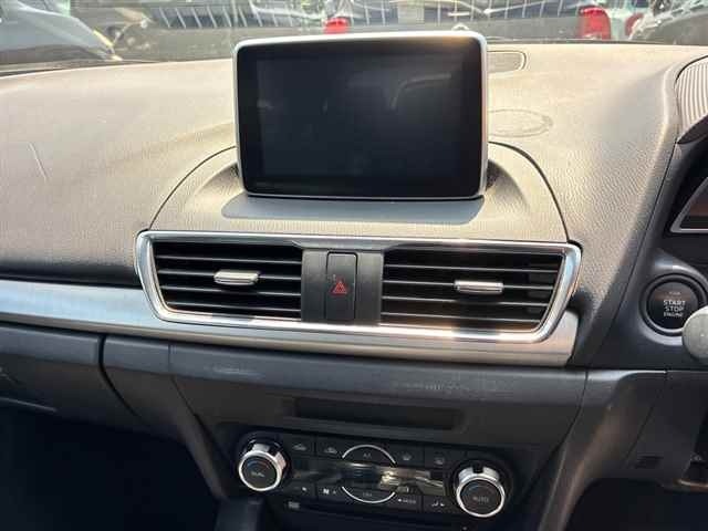 Mazda AXELA 2015 8583394-6