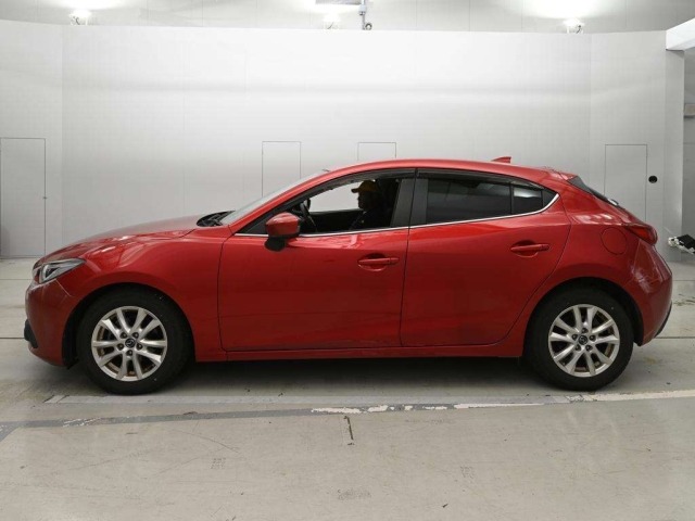 Mazda AXELA 2015 8583403-4