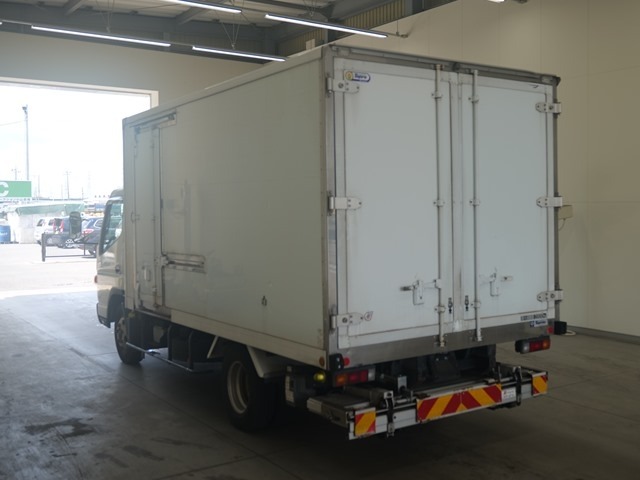 Mitsubishi CANTER 2017 8582302-1