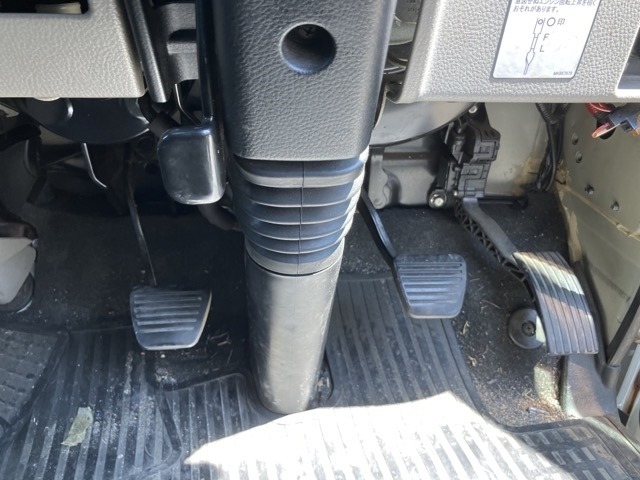 Mitsubishi CANTER 2017 8582302-4