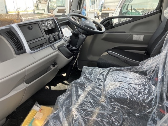 Mitsubishi CANTER 2026 8582396-5