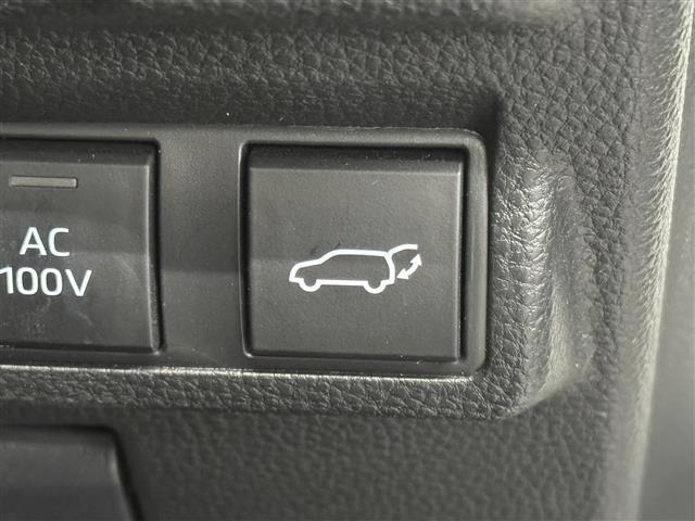 Toyota COROLLA CROSS 2024 8573809-28