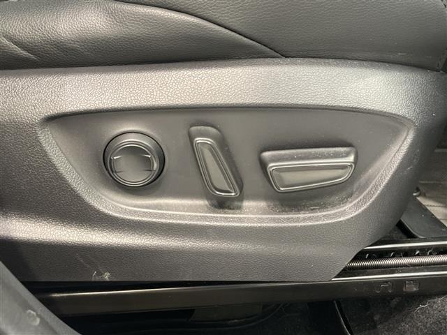 Toyota COROLLA CROSS 2023 8573843-3