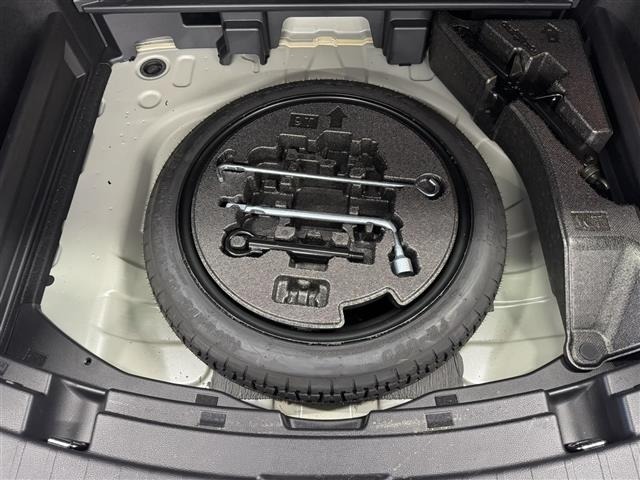 Toyota COROLLA TOURING 2024 8567858-10