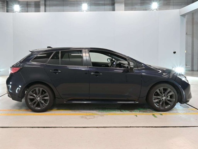 Toyota COROLLA TOURING 2020 8567937-3