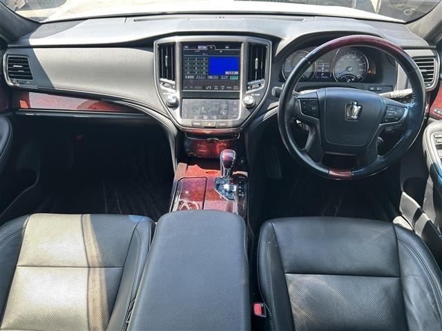 Toyota CROWN MAJESTA 2015 8572130-14