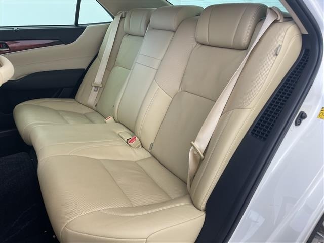 Toyota CROWN MAJESTA 2013 8572131-11