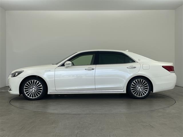 Toyota CROWN MAJESTA 2013 8572131-19