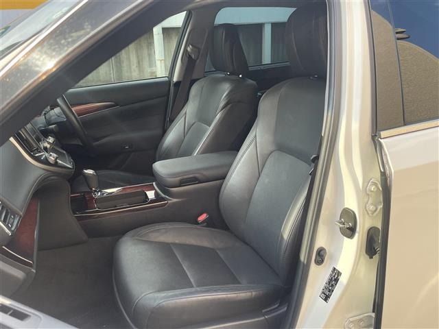 Toyota CROWN MAJESTA 2013 8572132-10