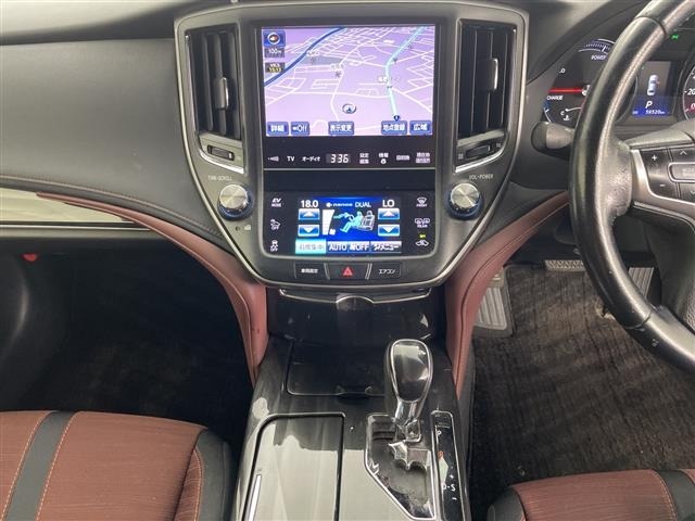 Toyota CROWN 2013 8568230-10
