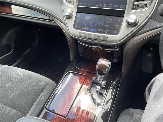 Toyota CROWN 2015 8568280-21