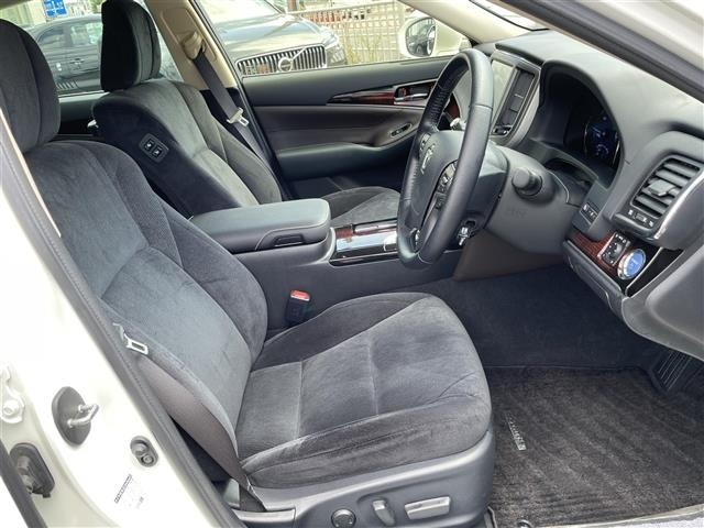 Toyota CROWN 2015 8568280-8