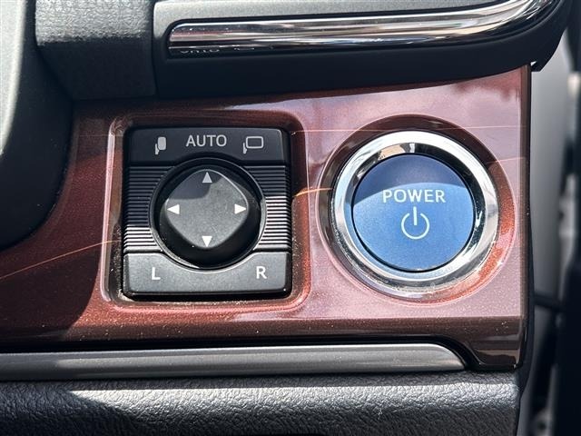 Toyota CROWN 2015 8568283-1