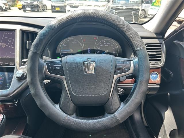 Toyota CROWN 2015 8568283-16