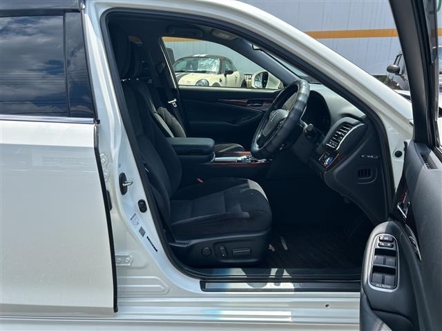 Toyota CROWN 2015 8568283-22