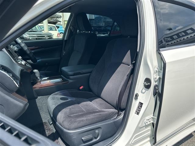 Toyota CROWN 2015 8568283-4