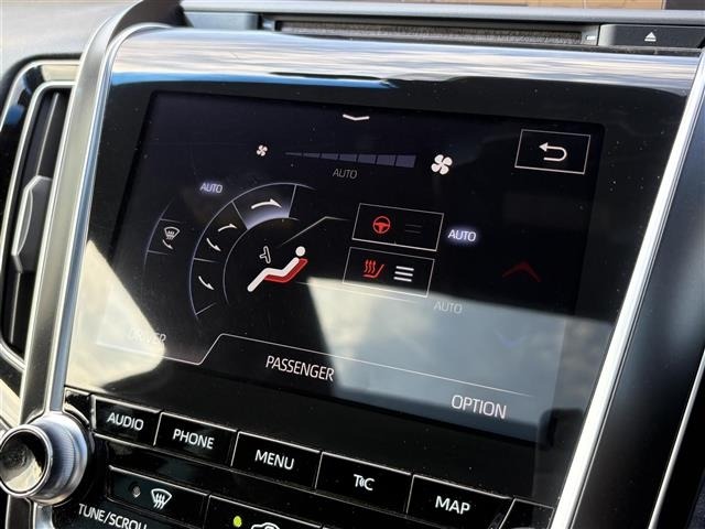 Toyota CROWN 2019 8568289-19