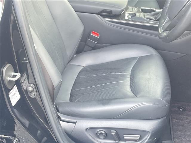 Toyota CROWN 2021 8568292-6