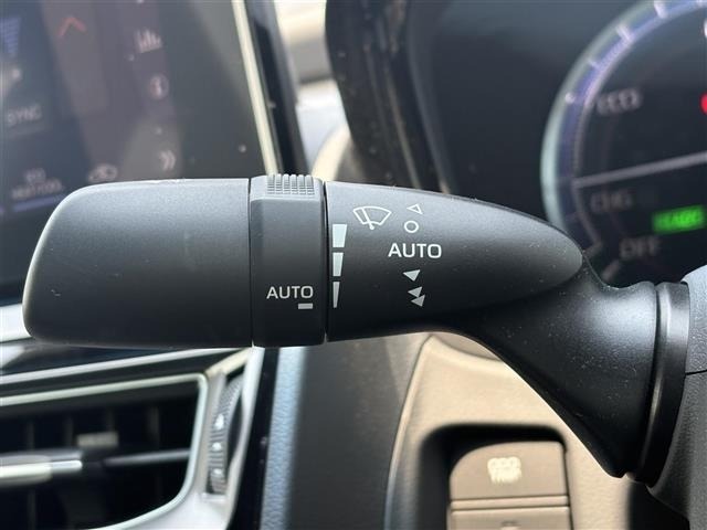 Toyota CROWN 2022 8568333-7