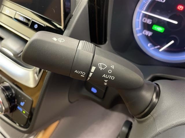 Toyota CROWN 2022 8568334-5
