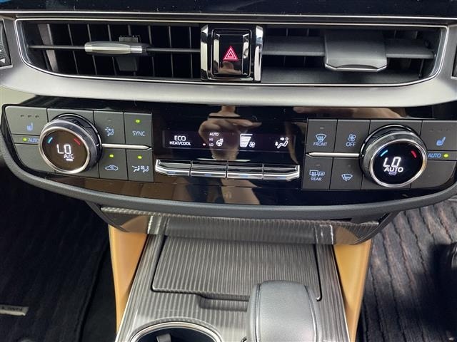 Toyota CROWN 2022 8568334-8
