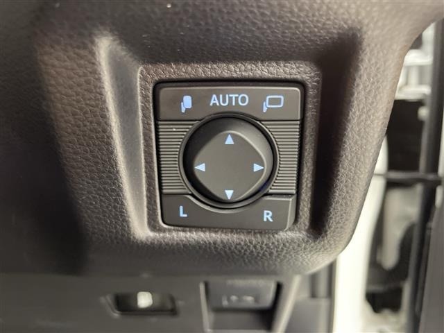 Toyota CROWN 2022 8568334-9