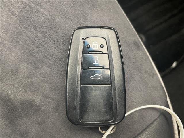 Toyota CROWN 2018 8568349-11