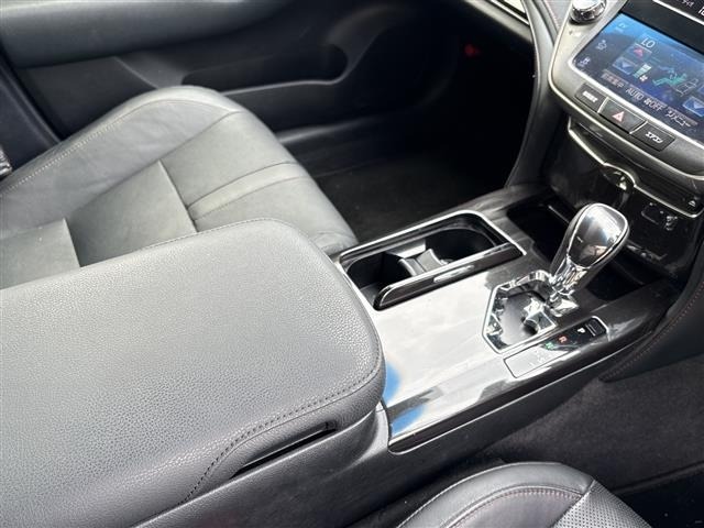 Toyota CROWN 2015 8568364-9