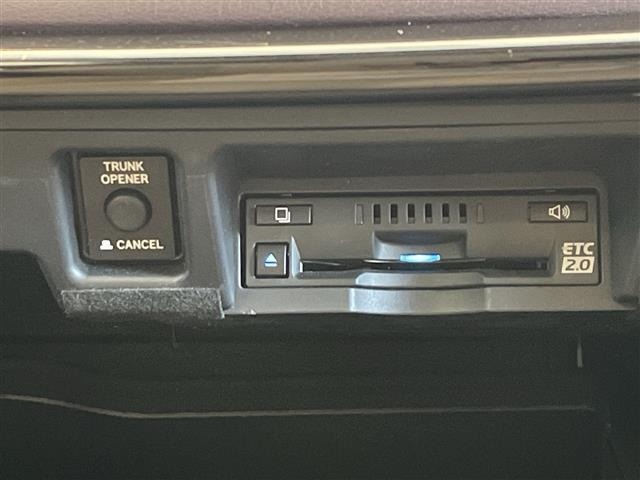 Toyota CROWN 2019 8568367-1