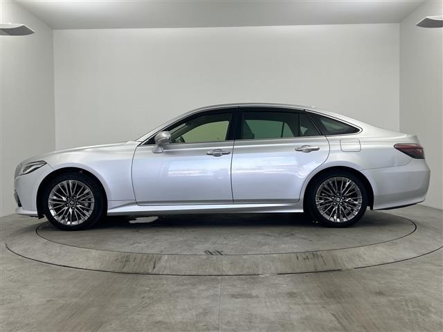 Toyota CROWN 2021 8568380-10