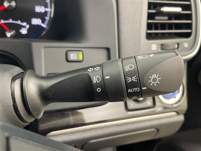 Toyota CROWN 2017 8568382-5