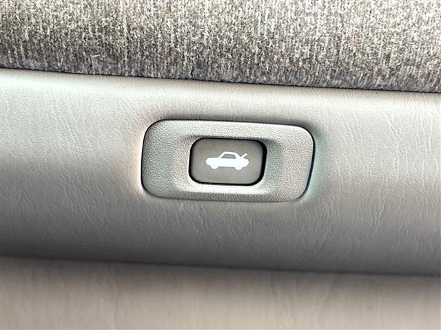 Toyota CROWN 2003 8568386-9