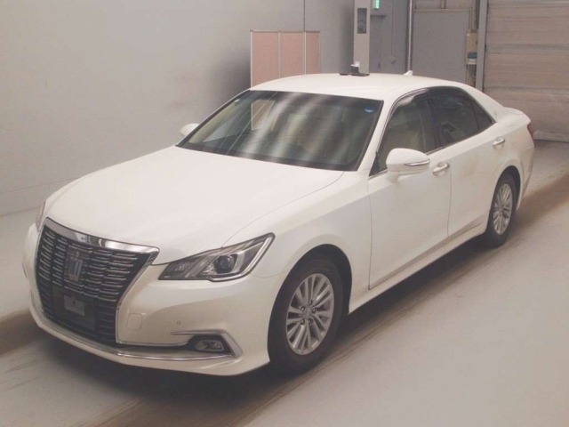 Toyota CROWN 2016 8568387-0